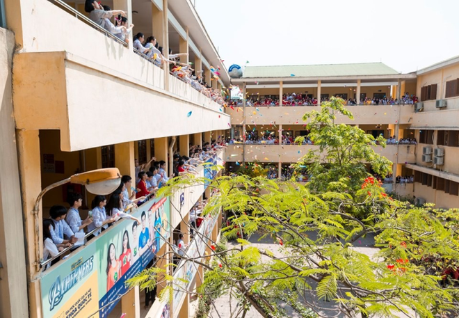 Khu vực tuyển sinh là nơi tập trung nhiều trường THPT đỉnh nhất Hà Nội, có 2 trường ngạo nghễ đứng top 1 điểm chuẩn năm nay - Ảnh 4.