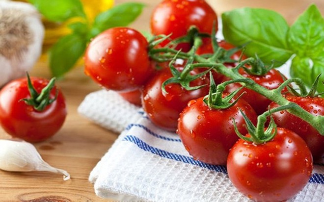 Tại sao cà chua ngày nay cứng và có thể bảo quản vài tuần mà không hỏng?: Đây là câu trả lời cho bạn - Ảnh 3.