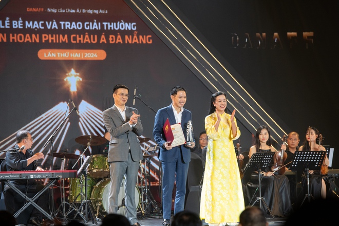 LHP châu Á Đà Nẵng 2024: Mai của Trấn Thành thắng Phim Việt Nam hay nhất, Lật Mặt 7 bỏ túi 2 giải quan trọng - Ảnh 5.