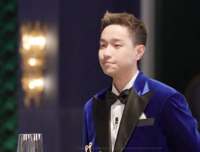 Quán quân 2k2 của Vietnam Idol không tập trung ca hát lại đi... show hẹn hò - Ảnh 6.
