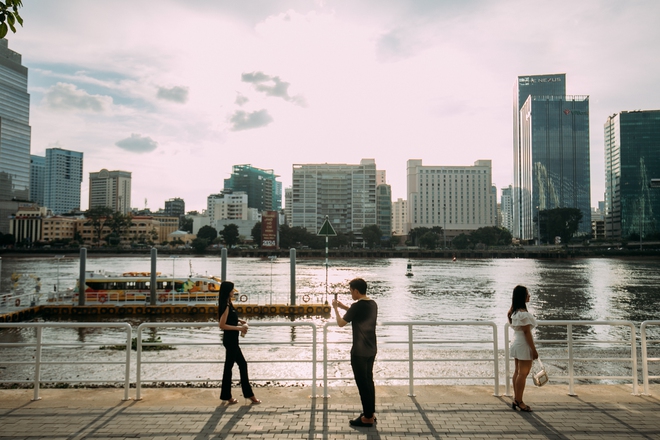 Starbucks chính thức mở cửa hàng có view đẹp nhất Sài Gòn, ngắm trọn thành phố với 100k thì giới trẻ cũng chịu khó check-in rần rần - Ảnh 17.