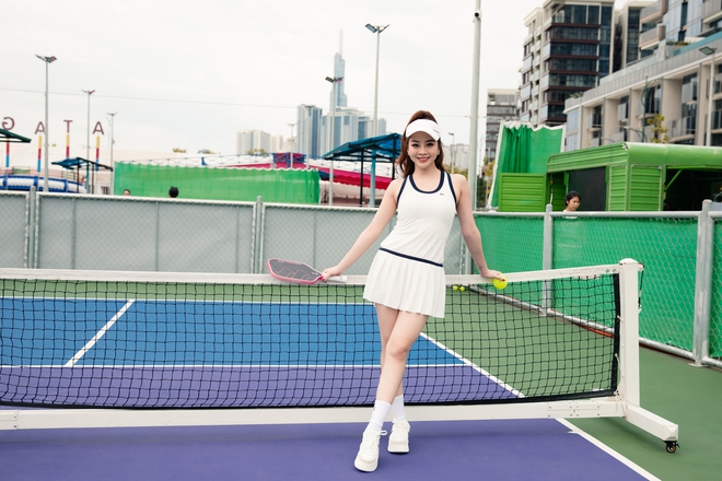 MC mặc sexy lên sân chơi Pickleball giải mã sức hút "kịch trần" của gái đẹp mê thể thao- Ảnh 14.