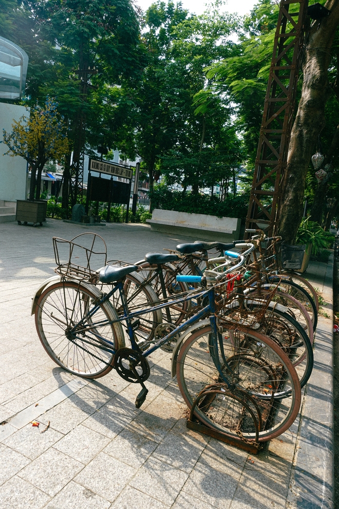 Toa tàu miễn phí vừa ngồi trà đá, vừa "du hành" về thời bao cấp: Địa điểm mới đầy thú vị cho giới trẻ Hà thành!- Ảnh 27.