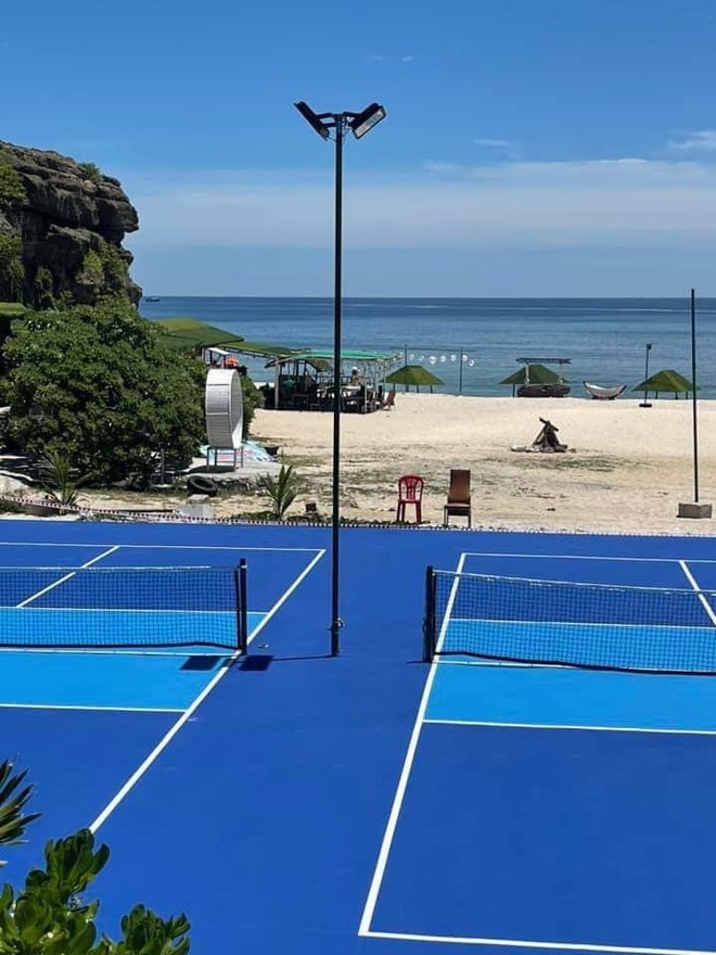 Pickleball đã đổ bộ 2 hòn đảo đẹp nhất nhì Việt Nam, hội mê du lịch chỉ biết thốt lên “Quá đỉnh!” - Ảnh 11.