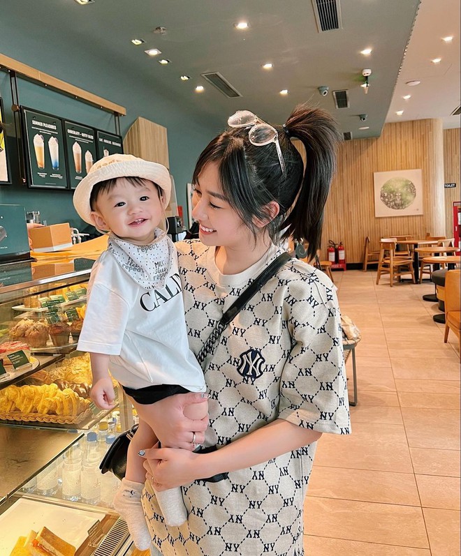 2 hot mom Trang Lou - Thanh Huyền bên năng động bên quyến rũ, style nào cũng “10 điểm không có nhưng”- Ảnh 7.