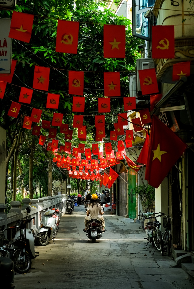 Hà Nội 1/9: Các điểm du lịch lịch sử hút khách, giới trẻ thong thả đi cà phê tận hưởng mùa thu "Tết Độc lập"- Ảnh 20.