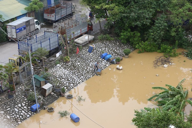 'Điểm cắm trại tuyệt vời giữa lòng Thủ đô' chìm sâu trong biển nước- Ảnh 15.