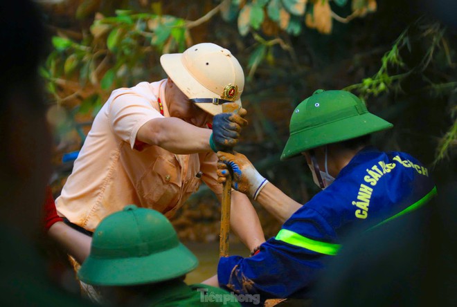 Toàn cảnh 2 vụ sạt lở ở Cao Bằng khiến hơn 40 người tử vong và mất tích- Ảnh 19.