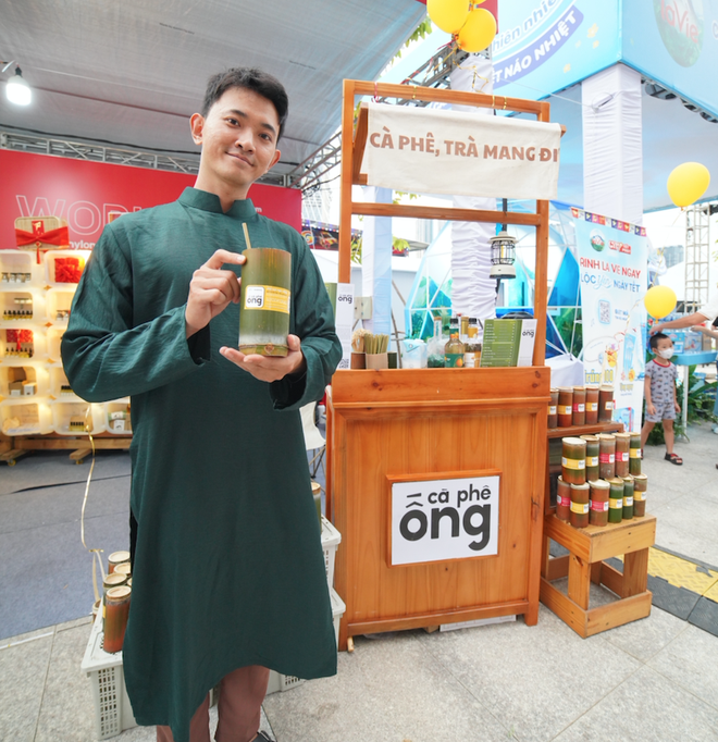 Ăn chơi đ&uacute;ng điệu cuối năm: D&acirc;n t&igrave;nh vi vu từ chợ Tết đến c&aacute;c g&oacute;c ẩm thực tại lễ hội đang hot nhất TP.HCM- Ảnh 4.