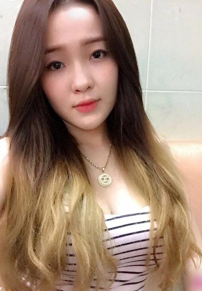 Không tin nổi đây là gương mặt Ngân 98 trước khi lao vào tần suất phẫu thuật thẩm mỹ dày đặc!- Ảnh 8.