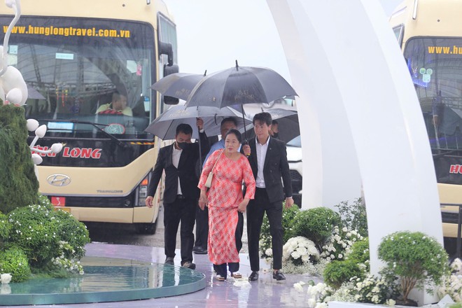 Ca sĩ nào hát ở đám cưới Đỗ Thị Hà- Ảnh 17.