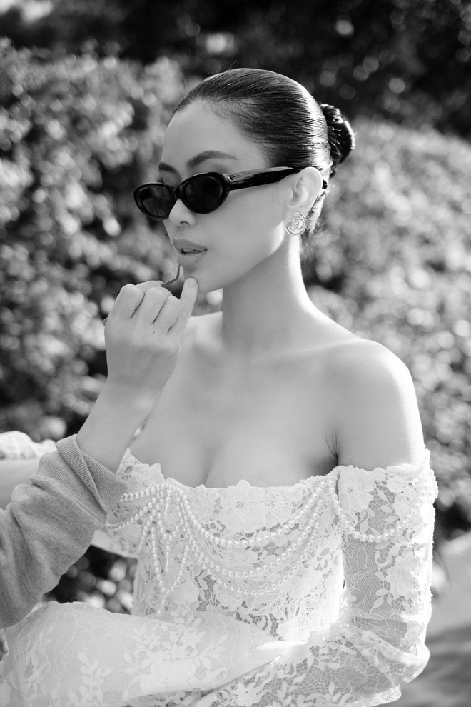 Ảnh cưới nét căng của em chồng Hà Tăng lên thẳng tạp chí châu Âu: Váy và nhẫn cưới "khủng" được hé lộ- Ảnh 4.