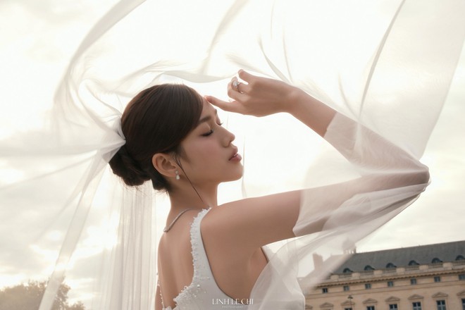 Trọn ảnh cưới ở Châu Âu của Đỗ Hà: Thiếu gia Viết Vương lại thế nữa rồi!- Ảnh 9. Trọn ảnh cưới ở Châu Âu của Đỗ Hà: Thiếu gia Viết Vương lại thế nữa rồi!- Ảnh 9.