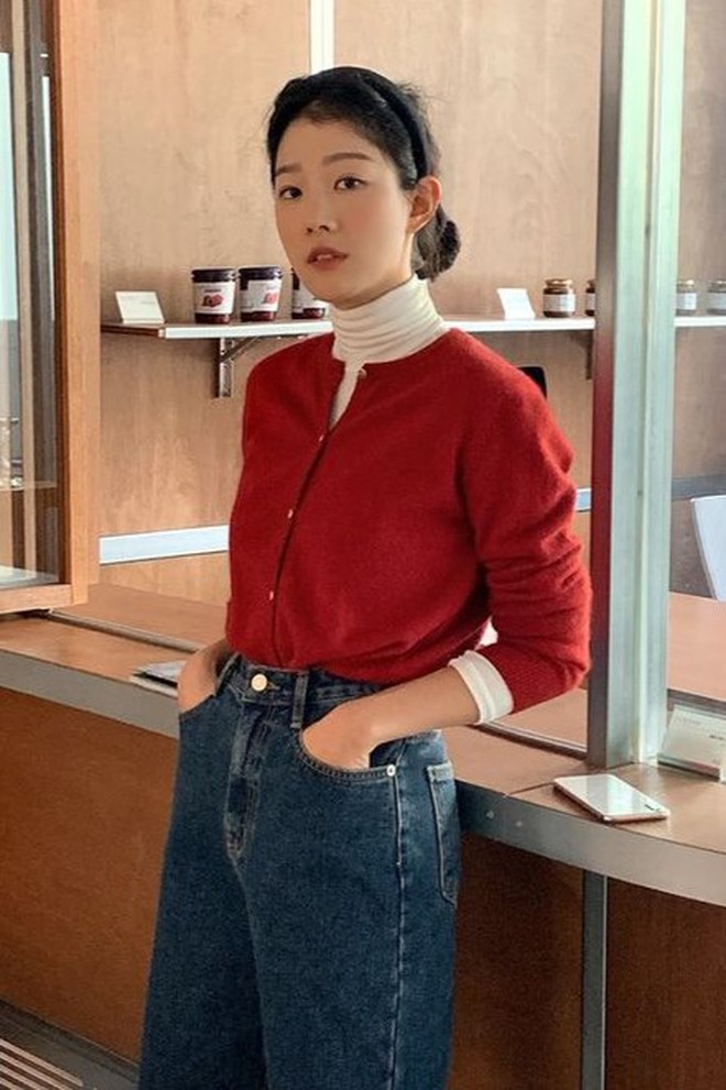 3 cách mặc cardigan trẻ nhất cho phụ nữ U35- Ảnh 2.