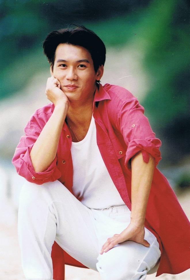 Tang thương bao trùm Cbiz: "Triển Chiêu đẹp trai bậc nhất màn ảnh" đột tử- Ảnh 3. Tang thương bao trùm Cbiz: "Triển Chiêu đẹp trai bậc nhất màn ảnh" đột tử- Ảnh 3.