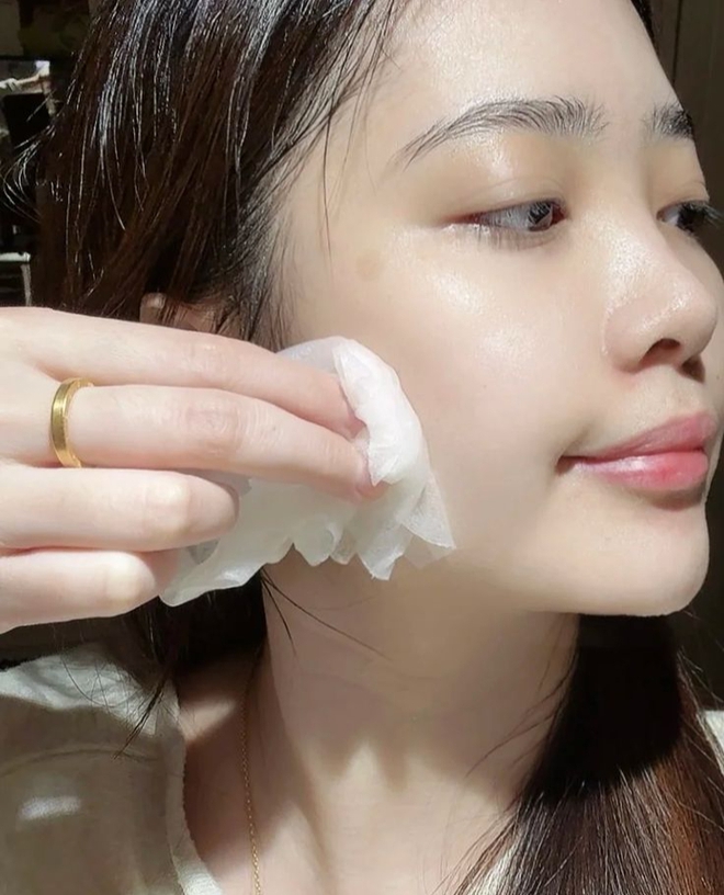 Retinol chính là phép màu trần gian: Bôi 1 phát trẻ ra 5 tuổi xuân, da mướt mịn như quay ngược thời gian- Ảnh 1.