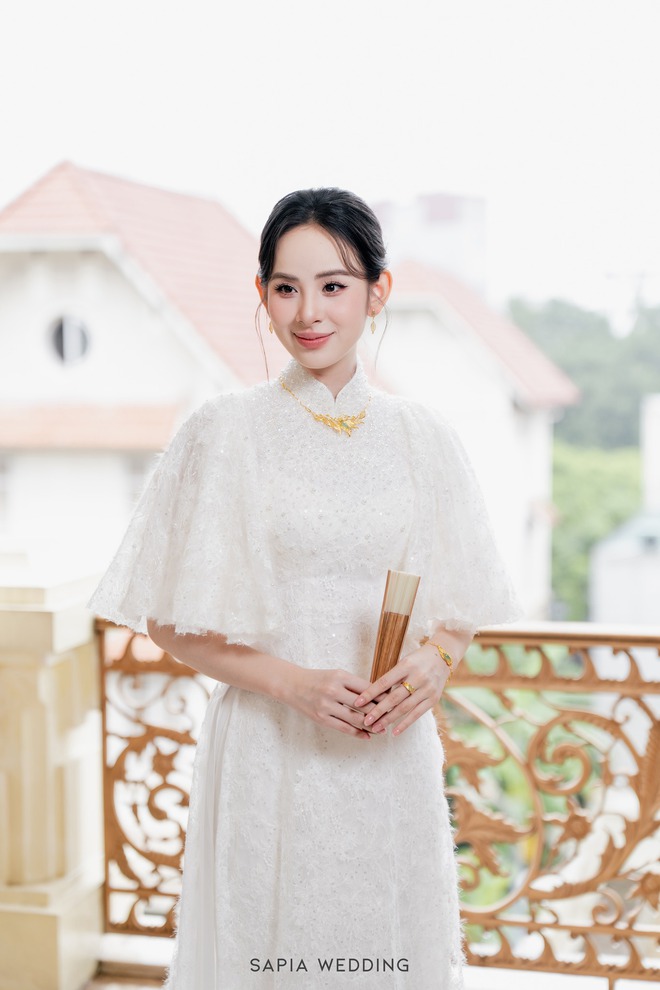 Chân dung thiếu gia Việt cưới mỹ nhân có "nụ cười triệu view" hot nhất hôm nay- Ảnh 1.