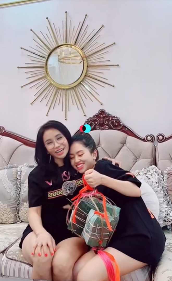 Con dâu Mailisa đang sống ra sao?- Ảnh 5. Con dâu Mailisa đang sống ra sao?- Ảnh 5.