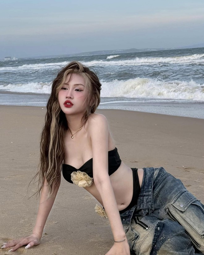 Quá bốc lửa, nữ dancer của Dương Domic leo thẳng hot search- Ảnh 11. Quá bốc lửa, nữ dancer của Dương Domic leo thẳng hot search- Ảnh 11.