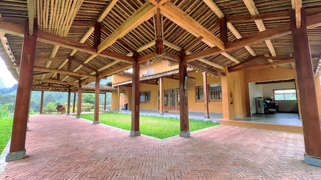 Cặp vợ chồng chi 3 tỷ xây nhà như cổ tích trên vùng núi Tuyên Quang: View triệu đô, 0 đồng rau củ- Ảnh 5. Cặp vợ chồng chi 3 tỷ xây nhà như cổ tích trên vùng núi Tuyên Quang: View triệu đô, 0 đồng rau củ- Ảnh 5.