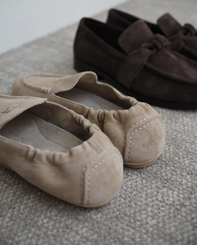 Mùa loafer tới: Kiểu giày quiet luxury khiến Kendall Jenner mê mệt vì năm nay có 1 điểm mới- Ảnh 15. Mùa loafer tới: Kiểu giày quiet luxury khiến Kendall Jenner mê mệt vì năm nay có 1 điểm mới- Ảnh 15.