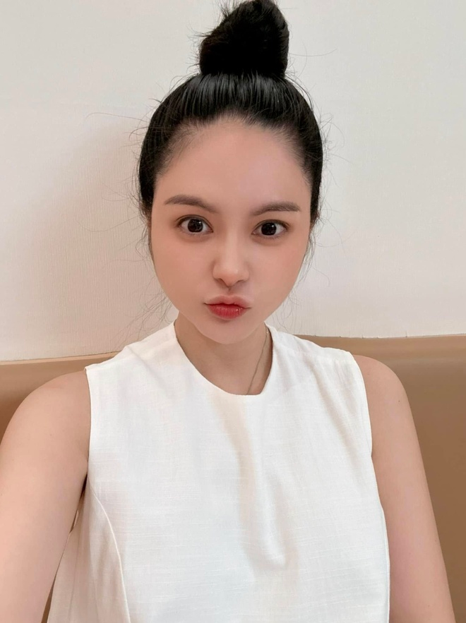 Cô gái khổ sở 30 năm vì tai giống Đoàn Di Băng- Ảnh 7. Cô gái khổ sở 30 năm vì tai giống Đoàn Di Băng- Ảnh 7.