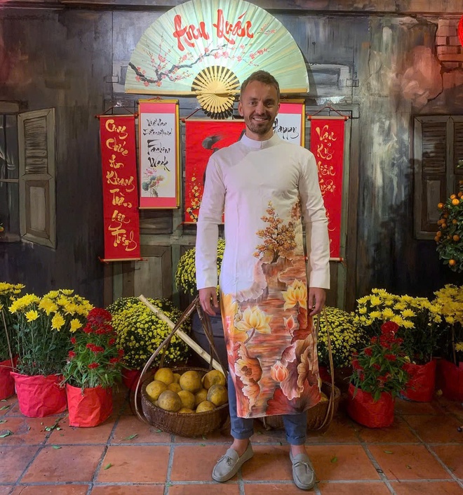 Bạn trai Thảo Nhi Lê là hậu duệ đời thứ 7 của gia tộc 200 năm kinh doanh nước hoa ở Pháp- Ảnh 5. Bạn trai Thảo Nhi Lê là hậu duệ đời thứ 7 của gia tộc 200 năm kinh doanh nước hoa ở Pháp- Ảnh 5.