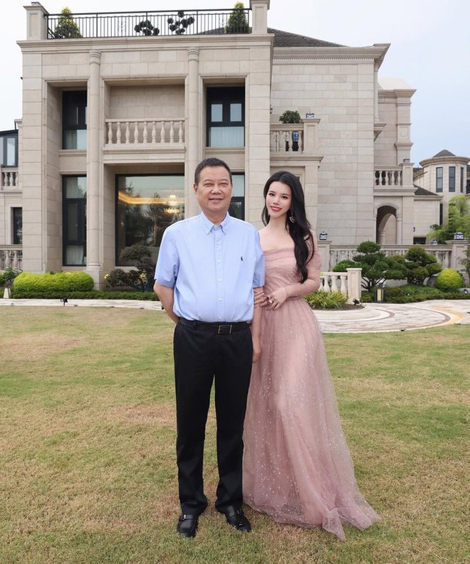 Căn phòng "toát ra mùi tiền" trong biệt thự đi 7 ngày không hết của tiểu thư Thượng Hải- Ảnh 2. Căn phòng "toát ra mùi tiền" trong biệt thự đi 7 ngày không hết của tiểu thư Thượng Hải- Ảnh 2.