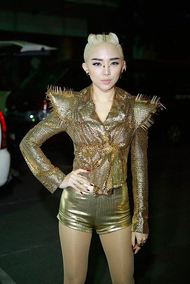 Tóc Tiên thừa nhận cuộc sống có biến động và đang âm thầm thay đổi 1 thứ- Ảnh 8. Tóc Tiên thừa nhận cuộc sống có biến động và đang âm thầm thay đổi 1 thứ- Ảnh 8.