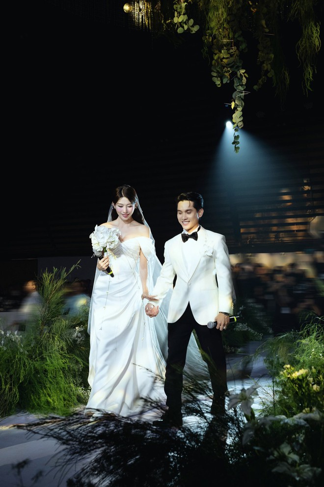 2 chiếc đồng hồ tiền tỷ của chồng Đỗ Hà và Quỳnh Châu: Tổng tài nhưng mỗi người 1 gu- Ảnh 2.