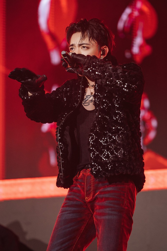 Sơn Tùng M-TP và SOOBIN lại va nhau, thế thắng thuộc về ai?- Ảnh 2.