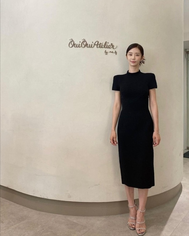 Nữ diễn viên ăn gian chiều cao nhờ tỉ lệ cơ thể quá đỉnh: Khó tin vậy cũng làm được!- Ảnh 2. Nữ diễn viên ăn gian chiều cao nhờ tỉ lệ cơ thể quá đỉnh: Khó tin vậy cũng làm được!- Ảnh 2.