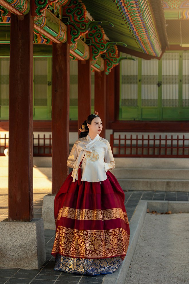 Không nhận ra phú bà Đàm Thu Trang: Cường Đô La thừa nhận xem xong ngất vì vợ- Ảnh 2. Không nhận ra phú bà Đàm Thu Trang: Cường Đô La thừa nhận xem xong ngất vì vợ- Ảnh 2.