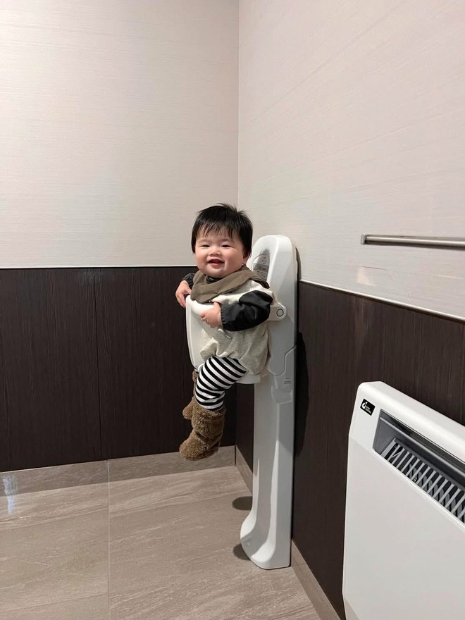 Khách Việt bất ngờ với 1 chi tiết lạ trong nhà vệ sinh công cộng ở Nhật Bản, nhận xét: "Đến mức này rồi sao!"- Ảnh 8.