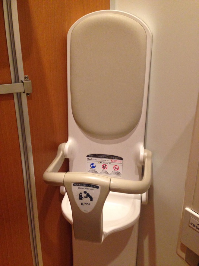 Khách Việt bất ngờ với 1 chi tiết lạ trong nhà vệ sinh công cộng ở Nhật Bản, nhận xét: "Đến mức này rồi sao!"- Ảnh 12.