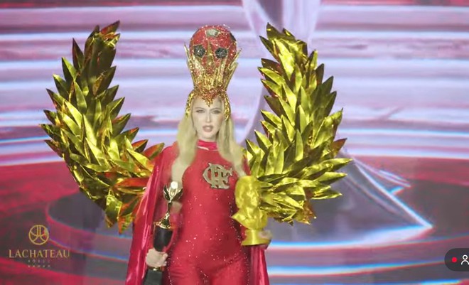 Mai Ngô dùng chiêu khi diễn áo tắm ở bán kết Miss Charm- Ảnh 20. Mai Ngô dùng chiêu khi diễn áo tắm ở bán kết Miss Charm- Ảnh 20.