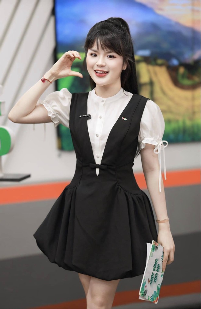 MC tường thuật Audition Việt Nam lần đầu tiên xuất hiện trong lịch sử giải là ai?- Ảnh 8. MC tường thuật Audition Việt Nam lần đầu tiên xuất hiện trong lịch sử giải là ai?- Ảnh 8.