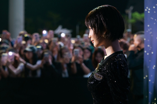 Loạt ảnh chưa được công bố bên trong siêu sự kiện Louis Vuitton: HIEUTHUHAI hát quá tình và tương tác hiếm có của dàn sao xịn- Ảnh 2. Loạt ảnh chưa được công bố bên trong siêu sự kiện Louis Vuitton: HIEUTHUHAI hát quá tình và tương tác hiếm có của dàn sao xịn- Ảnh 2.