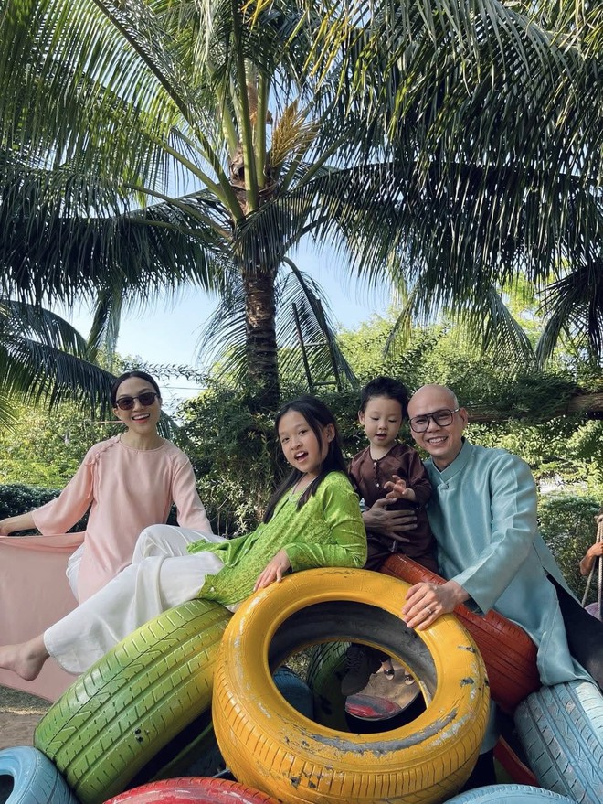 Con gái Phan Đinh Tùng: Mới 12 tuổi đã giành giải Nhất cuộc thi vẽ, tác phẩm được trưng bày tại bảo tàng danh giá nhất hành tinh- Ảnh 12. Con gái Phan Đinh Tùng: Mới 12 tuổi đã giành giải Nhất cuộc thi vẽ, tác phẩm được trưng bày tại bảo tàng danh giá nhất hành tinh- Ảnh 12.