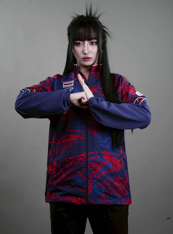 "Nữ thần eSports" gian lận bị đuổi khỏi đội tuyển Quốc gia Thái Lan, chấm dứt sự nghiệp là ai?- Ảnh 2. "Nữ thần eSports" gian lận bị đuổi khỏi đội tuyển Quốc gia Thái Lan, chấm dứt sự nghiệp là ai?- Ảnh 2.