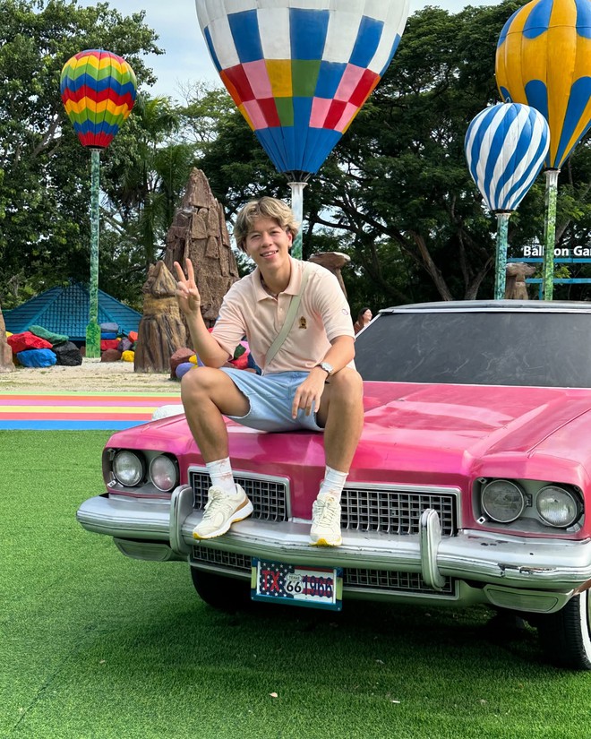 Đội h&igrave;nh U22 Việt Nam "xả vai" cầu thủ: N&oacute;i l&agrave; diễn vi&ecirc;n hay người mẫu chắc cũng tin!- Ảnh 19.