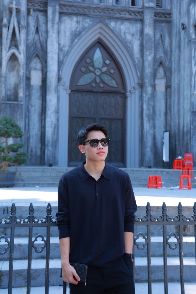 Đội h&igrave;nh U22 Việt Nam "xả vai" cầu thủ: N&oacute;i l&agrave; diễn vi&ecirc;n hay người mẫu chắc cũng tin!- Ảnh 4.