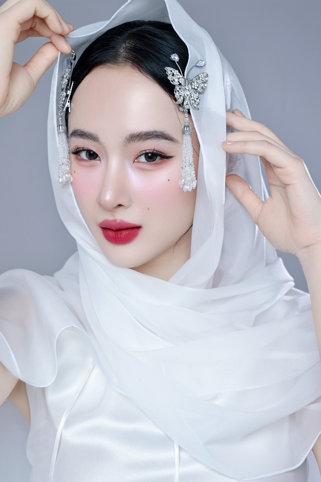 Năm 2025: Hành trình phá sạch tính nữ của Angela Phương Trinh- Ảnh 22. Năm 2025: Hành trình phá sạch tính nữ của Angela Phương Trinh- Ảnh 22.