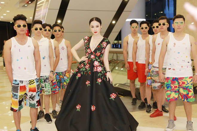 Năm 2025: Hành trình phá sạch tính nữ của Angela Phương Trinh- Ảnh 3. Năm 2025: Hành trình phá sạch tính nữ của Angela Phương Trinh- Ảnh 3.