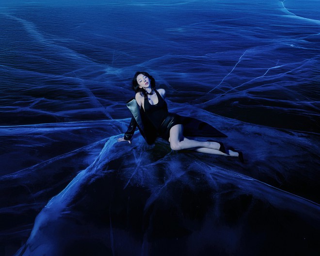 T&oacute;c Ti&ecirc;n chơi Gi&aacute;ng Sinh đỉnh nhất Vbiz, xứng danh nữ ho&agrave;ng gợi cảm!- Ảnh 8.