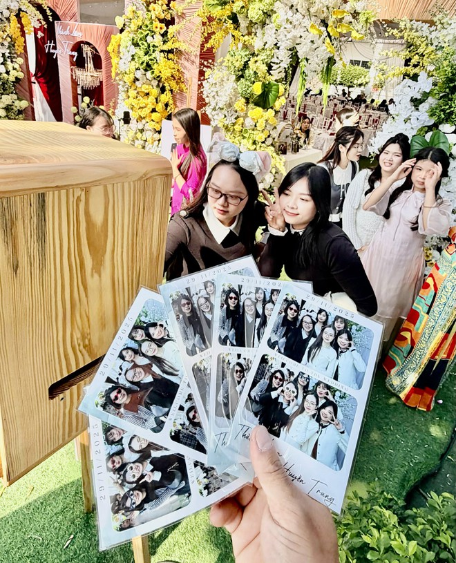 Kiếm 5 -7 triệu mỗi đêm nhờ cho thuê máy photobooth lưu động trong đám cưới, tiệc cuối năm- Ảnh 7. Kiếm 5 -7 triệu mỗi đêm nhờ cho thuê máy photobooth lưu động trong đám cưới, tiệc cuối năm- Ảnh 7.