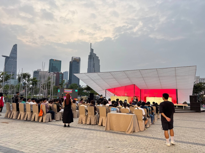 C&ocirc;ng vi&ecirc;n bờ s&ocirc;ng S&agrave;i G&ograve;n đ&atilde; vui nay c&ograve;n &ldquo;b&ugrave;ng nổ&rdquo; hơn với Tết Festival cực ho&agrave;nh tr&aacute;ng m&agrave; bất cứ ai cũng kh&ocirc;ng thể bỏ lỡ- Ảnh 13.