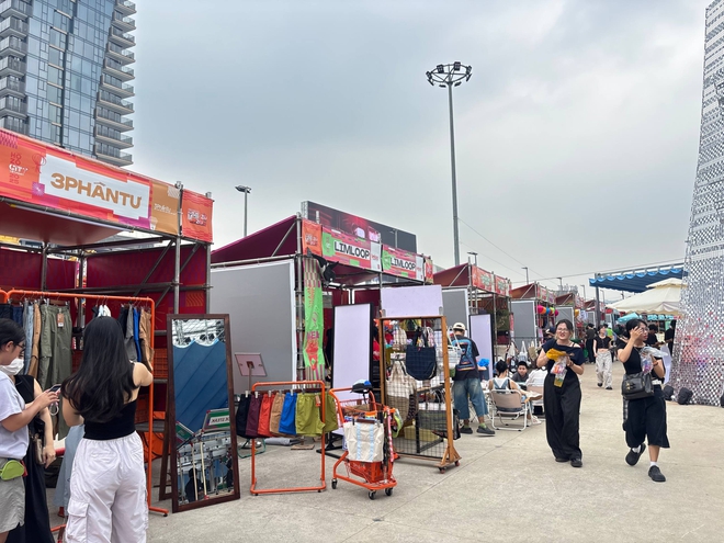 C&ocirc;ng vi&ecirc;n bờ s&ocirc;ng S&agrave;i G&ograve;n đ&atilde; vui nay c&ograve;n &ldquo;b&ugrave;ng nổ&rdquo; hơn với Tết Festival cực ho&agrave;nh tr&aacute;ng m&agrave; bất cứ ai cũng kh&ocirc;ng thể bỏ lỡ- Ảnh 8.