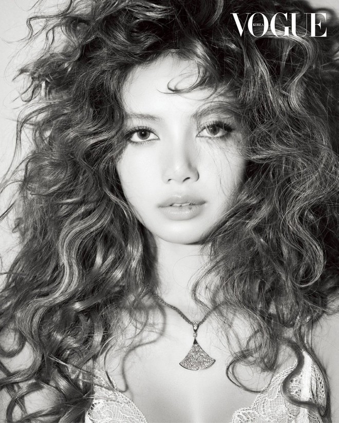 Lisa tài thật, vừa bị chỉ trích xong lại khiến người ta mê ngay được!- Ảnh 8.