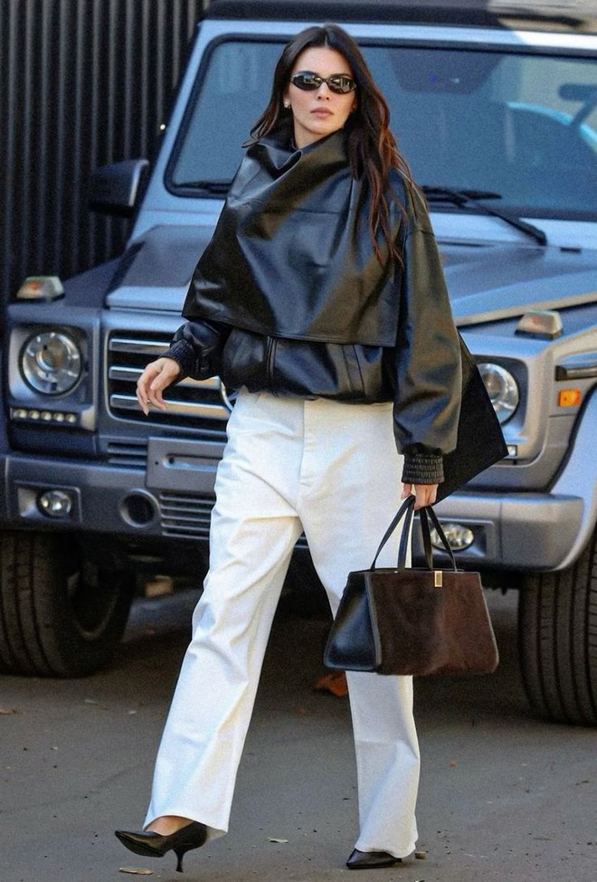 Vẫn kịp để bạn mặc hết 6 trends áo khoác đẹp nhất năm 2025- Ảnh 2. Vẫn kịp để bạn mặc hết 6 trends áo khoác đẹp nhất năm 2025- Ảnh 2.